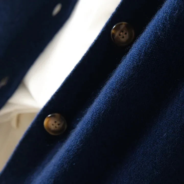 Lúcia | Cardigan de Lã Mulher Gola Meia-Alta com Botões