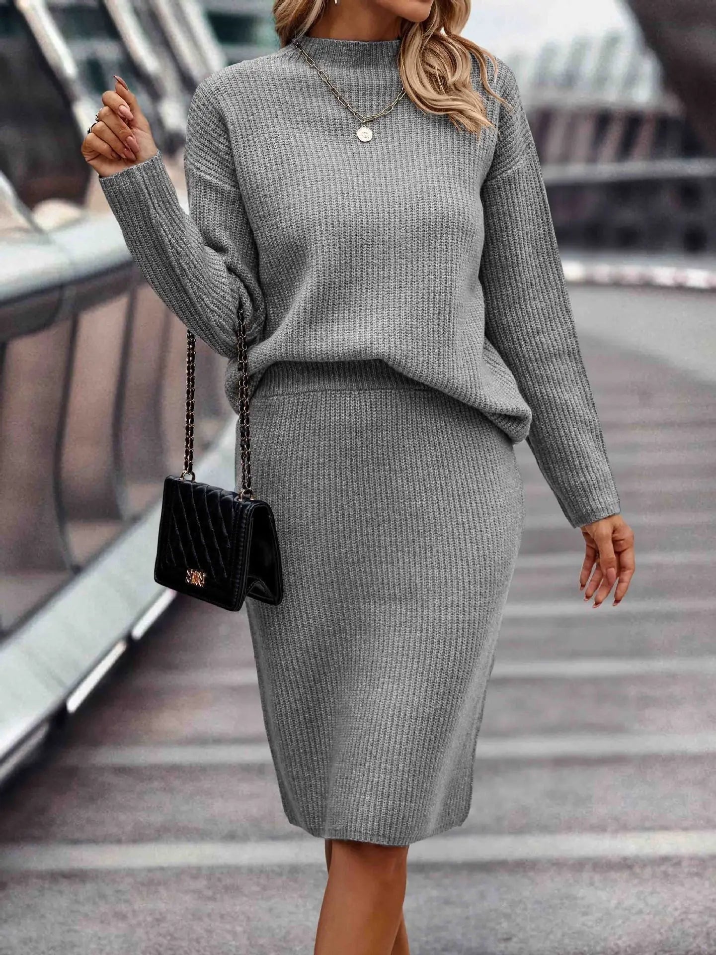 Madalena | Conjunto de Malha Mulher Pullover e Saia Midi