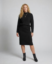 Madalena | Conjunto de Malha Mulher Pullover e Saia Midi