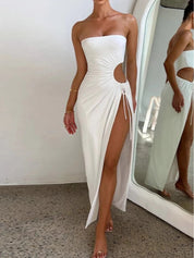 VESTIDO BODY COM FENDA LATERAL E LAÇO, ESTILO BANDEAU