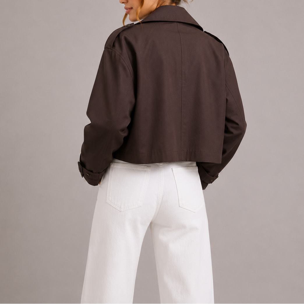 margarida-trench-coat-curto-mulher-dupla-botonadura-2.png