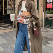 Marta | Gabardina Comprida Mulher Oversize Forro Xadrez