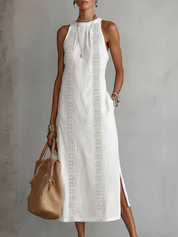 Beatriz | Vestido Midi em Linho com Renda e Colarinho Alto