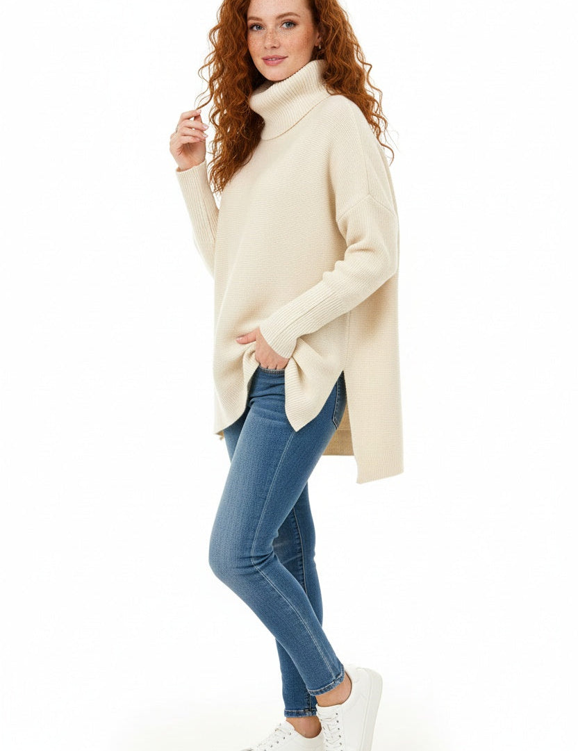 sara-camisola-oversize-mulher-gola-alta-malha-grossa-3.jpg