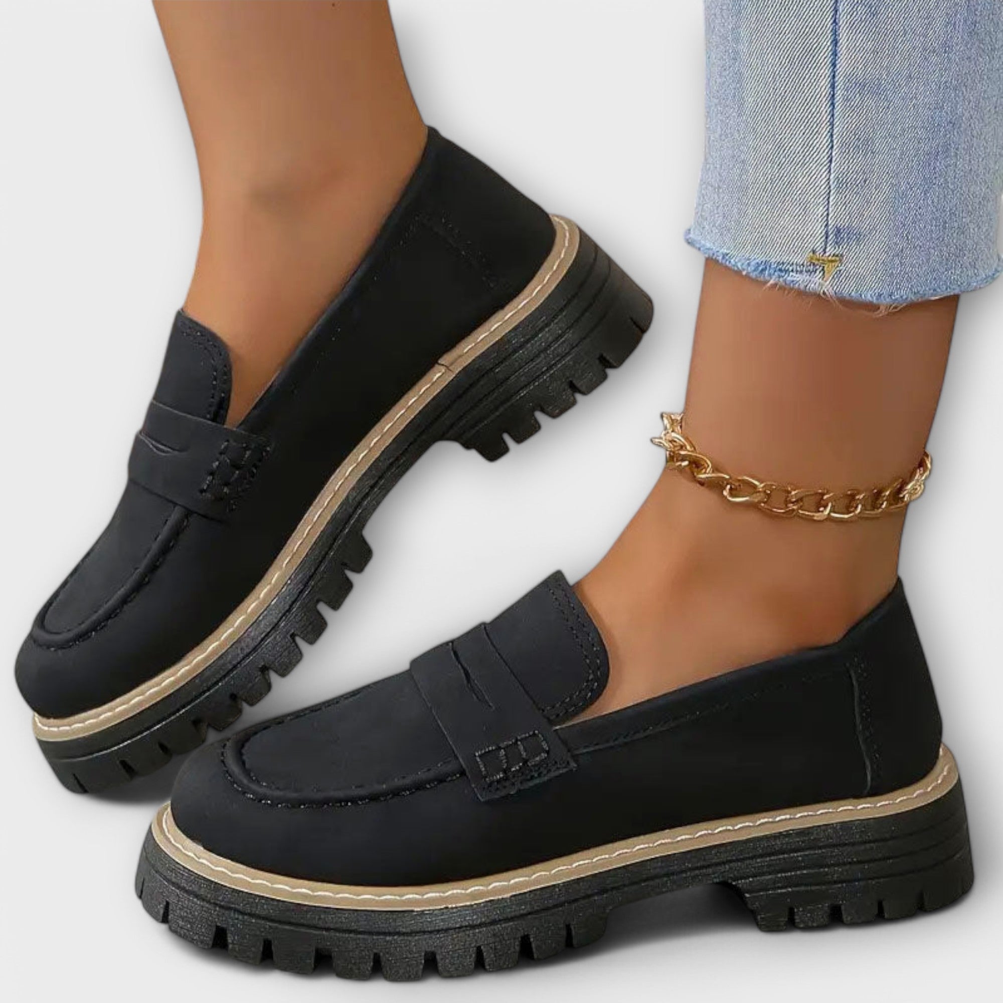 Leonor | Mocassins de Cano Alto em Preto e Bege, do 36 ao 42