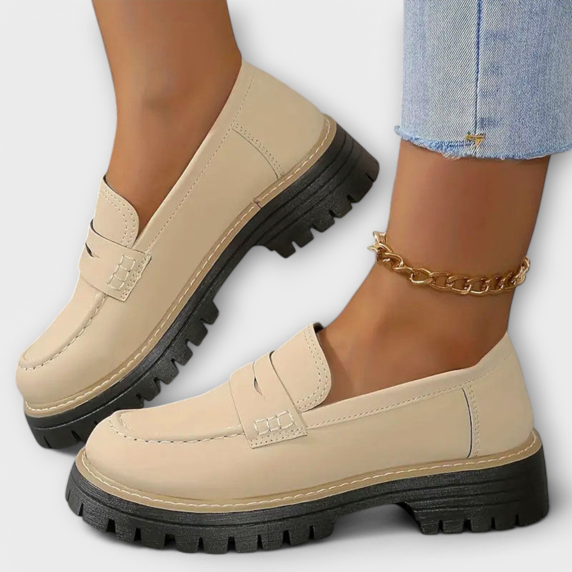 Leonor | Mocassins de Cano Alto em Preto e Bege, do 36 ao 42
