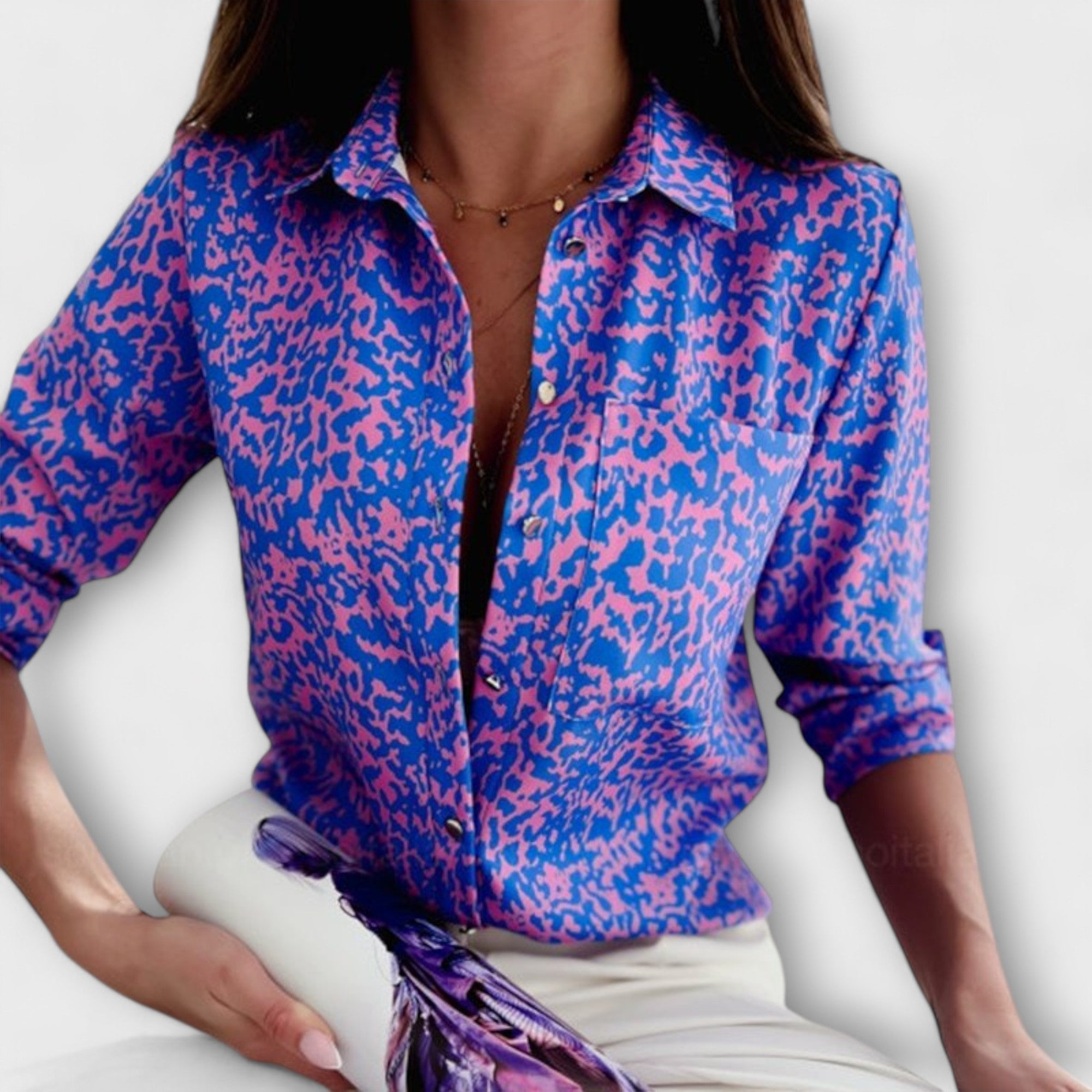 Maria - Blusa com gola clássica