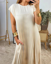 Vestido Simples Plissado Sem Mangas