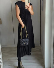 Vestido Simples Plissado Sem Mangas